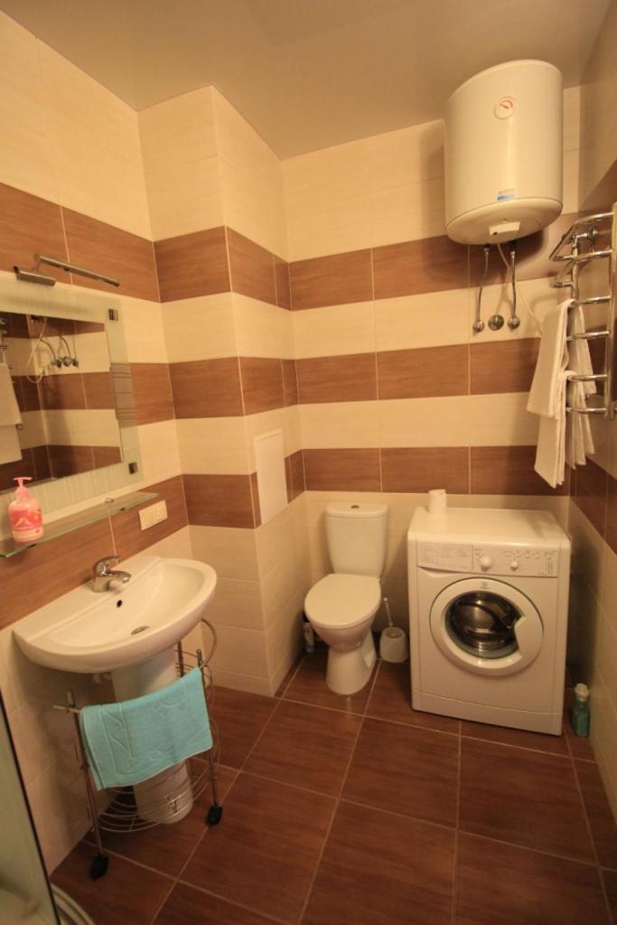 Panoramic View Lux Apartment On Metro Osokorky Kiev Eksteriør billede